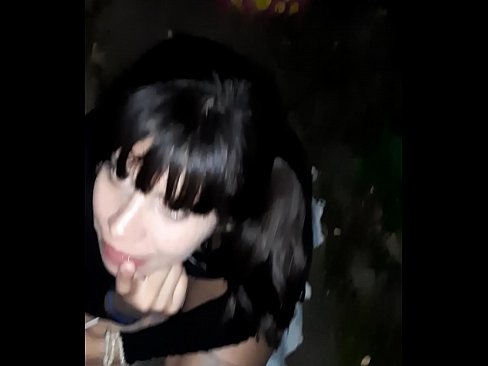 ❤️ Na ulici zduřelý penis výměnou za bonbóny ❌ Šukání u nás ❌️